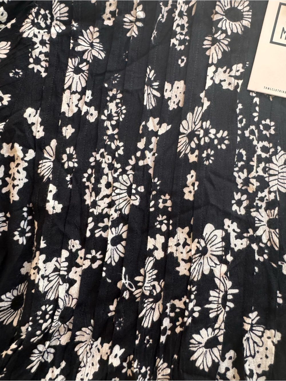 THML Black White Floral Embroidered Sleeve Boho Blouse Top Size Small NWT/NWOT - Picture 6 of 9